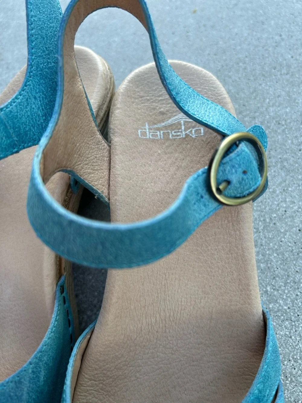 Dansko Sky Blue/ Turquoise Leather Slingback Clog Sandals - Like New! - Picture 5 of 10